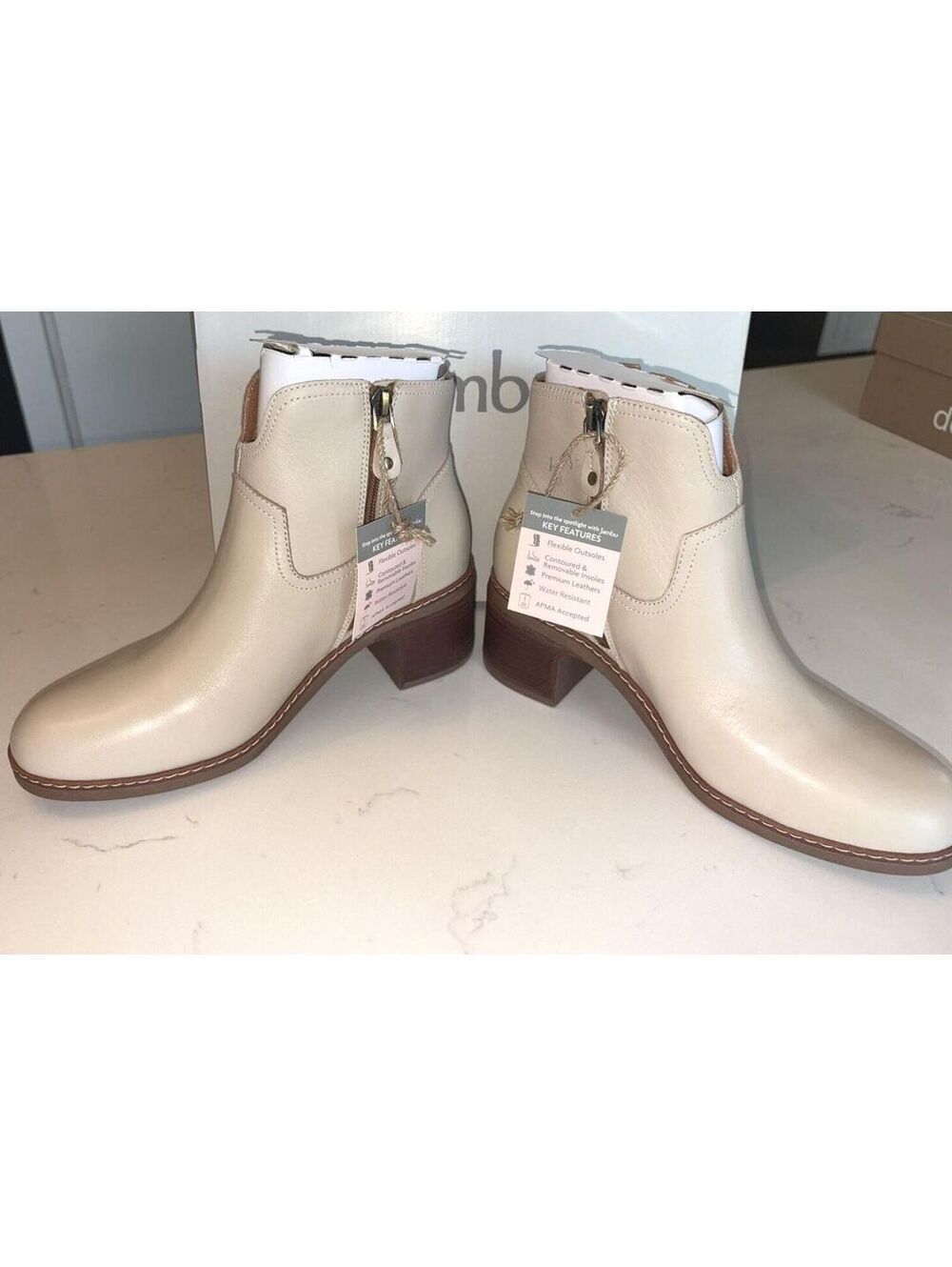 NWT Woman's -Jambu- Wanda Bootie, Size 9M